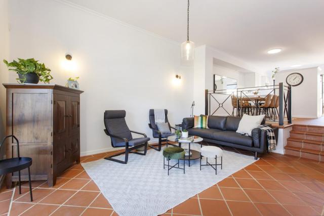 Terrace Heaven - Luxe Retreat in Fremantle