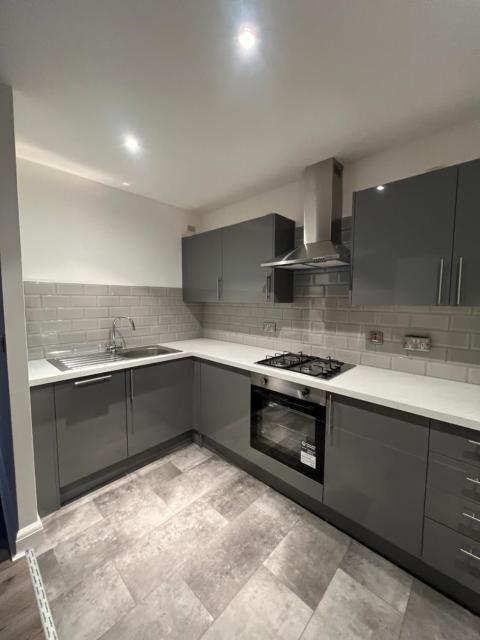 Room with Shared Kitchen and Living Room in South East London by the Riverside