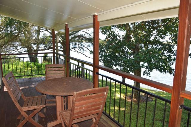 Coast and Country Cabin 6