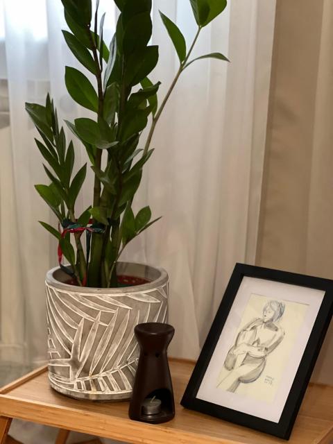 Garden Lane Quiet Townhouse with Private Garden & Parking