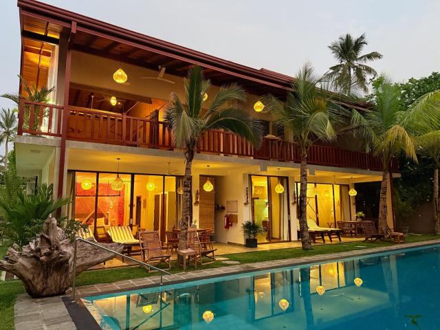 Sri Palms