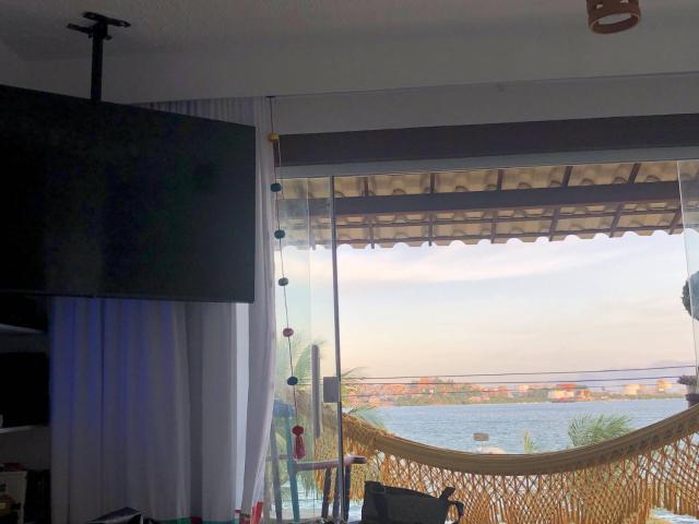 Seaside Getaway Suite on Maria Guarda Island BAH078