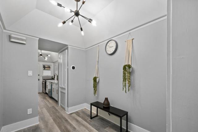 Charming Midtown Houston Apt with Free Parking