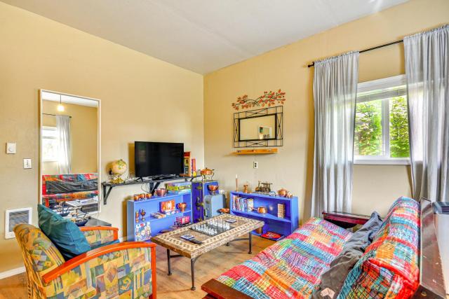 Guest Suite in Portland Area w/ Shared Patio