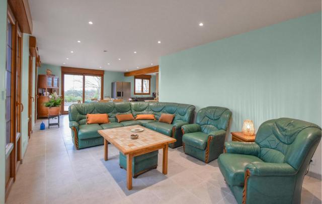 Lovely Home In Valorbiquet With Wifi