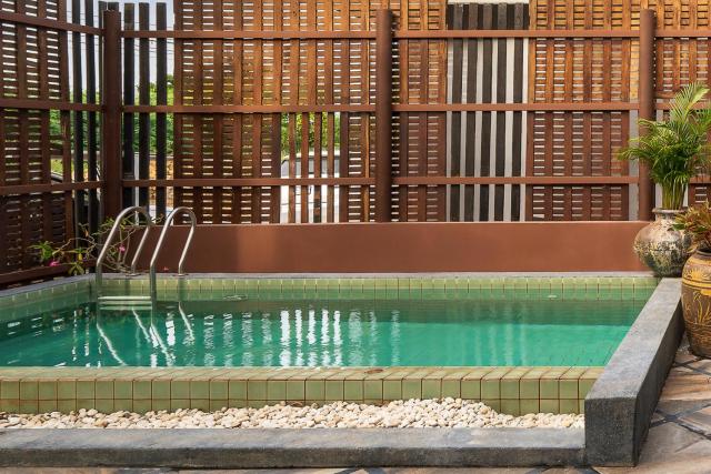 Authentic Thai Villa with Open-Air Living & Pool-Central-Huahin