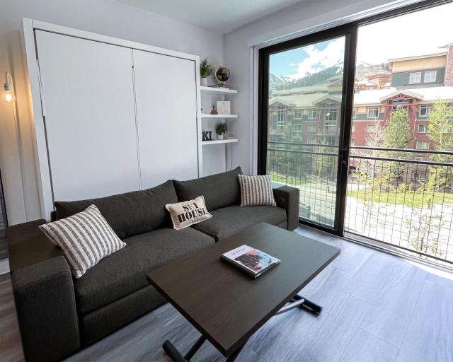Slope Side Studio In The Heart of Canyons Village with Heated Pool & Hot Tub!