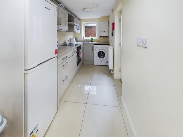 NEW! Classic 3BR House just 15 mins to city Centre