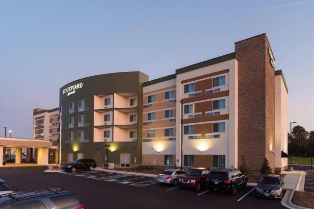 Courtyard By Marriott Fayetteville Fort Bragg Spring Lake