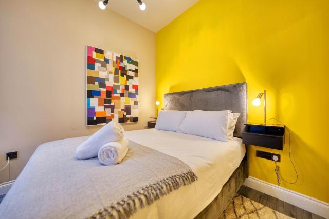 Smart Central Station 1 Bed Apartment B11