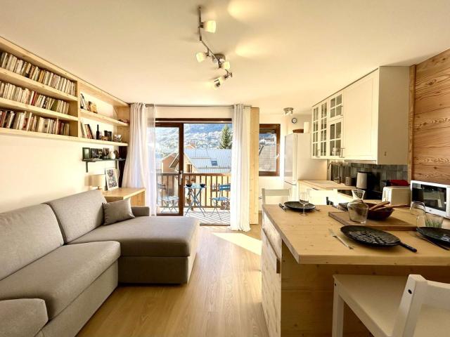 Studio rénové pour 4 pers avec balcon et parking à Briançon - FR-1-330C-149