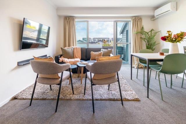 Single-Level 3 Bed with Carpark and Lift Access
