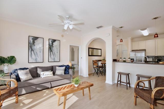 New in the market apt with big terrace!
