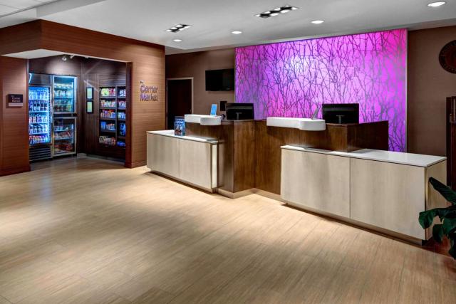 Fairfield Inn & Suites by Marriott Lansing at Eastwood