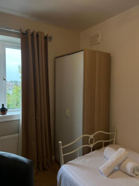 no6 overnight stays free onsite parking