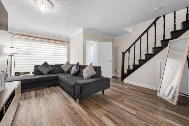 Stylish 3-Bed Close to MCR City Centre for 8 Guests