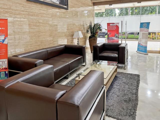 Strategic MTH Square Apt 1BR with Wi-Fi, Pool & Gym by 2ndHome