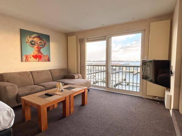 VISSERSLUST Rooms, Apartments and Houseboats
