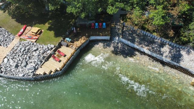 Schmidt's Cove - Amazing Private Lakefront!