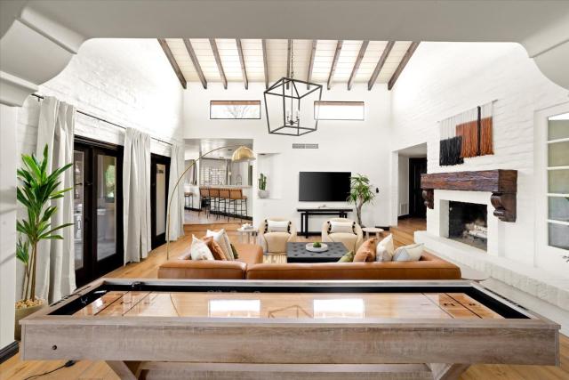 Luxury Family Getaway Pool Games Sauna More
