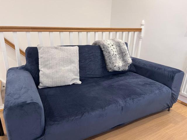 Beautiful 1 BED Serviced APARTMENT COBHAM Town Centre