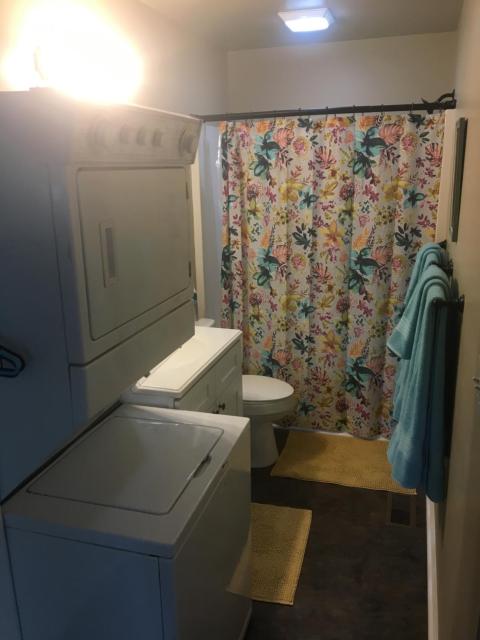 cozy, quiet, rural hideaway close to everything1