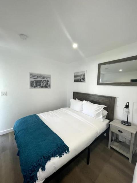 Tranquil Studio W Parking 10 min to Beach FLL
