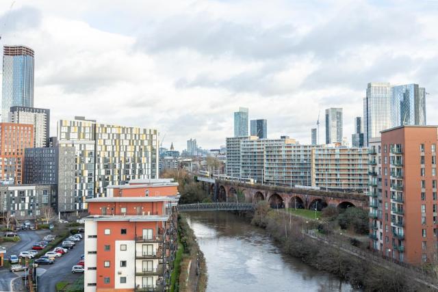 ManchesterCentre , Salford, Lakeside Apartment