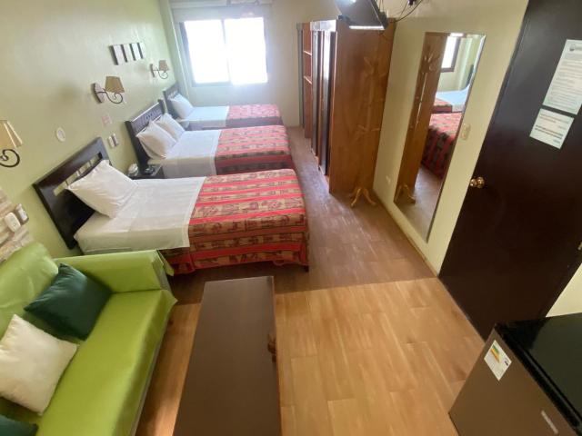 Hotel Tinkus Inn