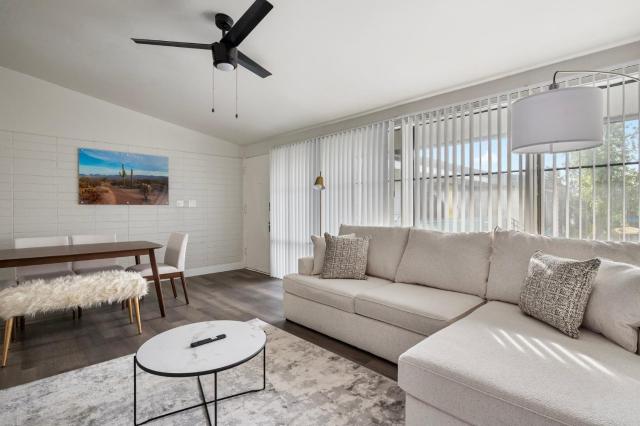Chic & Modern 2B2B Suite in Scottsdale