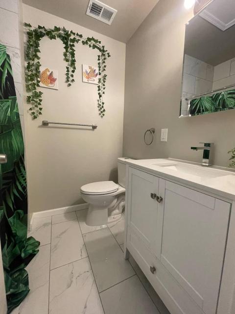 Wild Romance Hideaway 5 MIN Away from Downtown