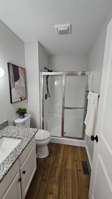 North Columbus Townhouse - Central, Updated, Fireplace
