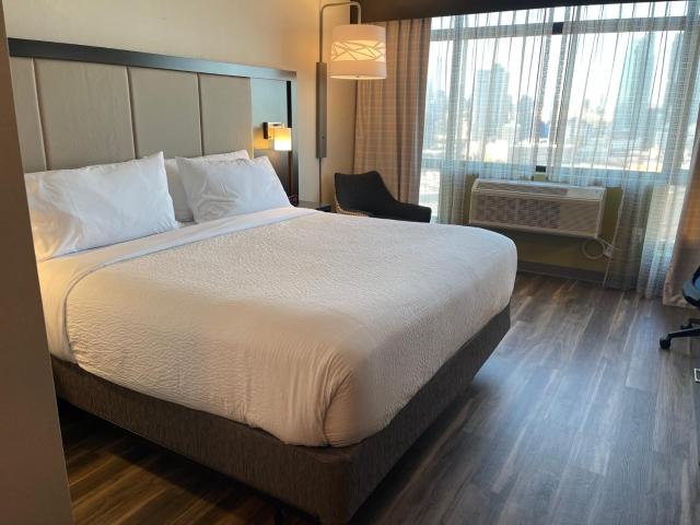 Holiday Inn Express Long Island City E - New York by IHG