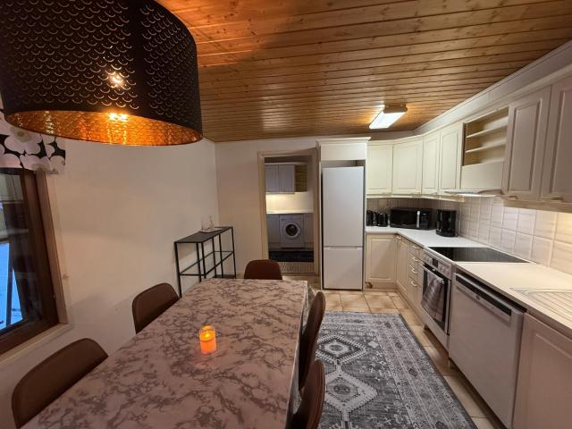 Traditional Nordic House with Sauna & Private Grillhut