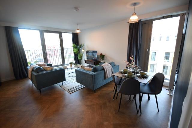 Suite Life Top-Floor 2-Bed 1-Bath in Ancoats