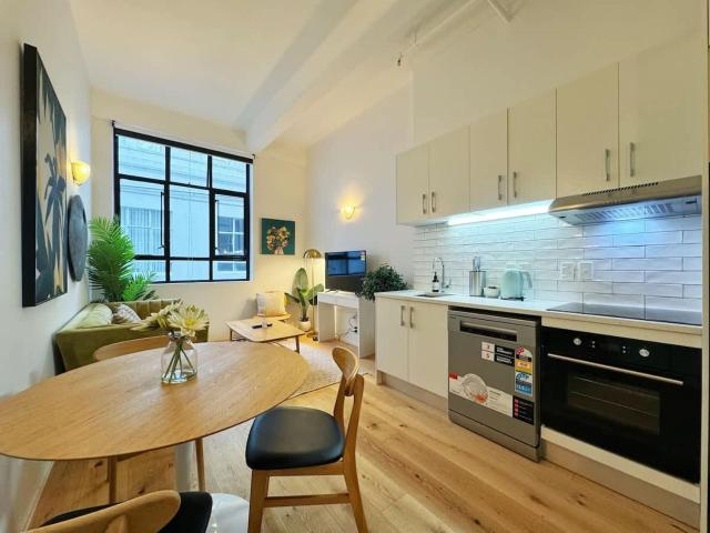 Delightful Encounter - 1B Apt on Centre Queen Street