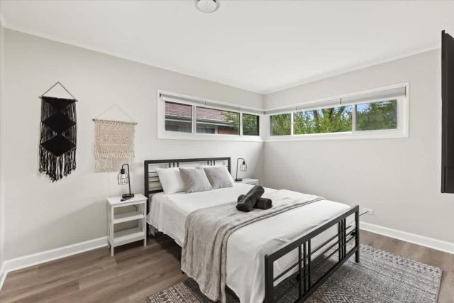 Westchester Retreat King bed