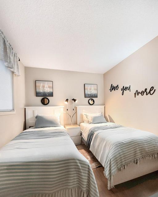 South Minneapolis Tangletown Charm
