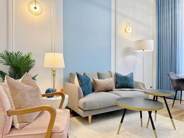 Modern Elegance - CBD Luxury 1BR on Central Queen St