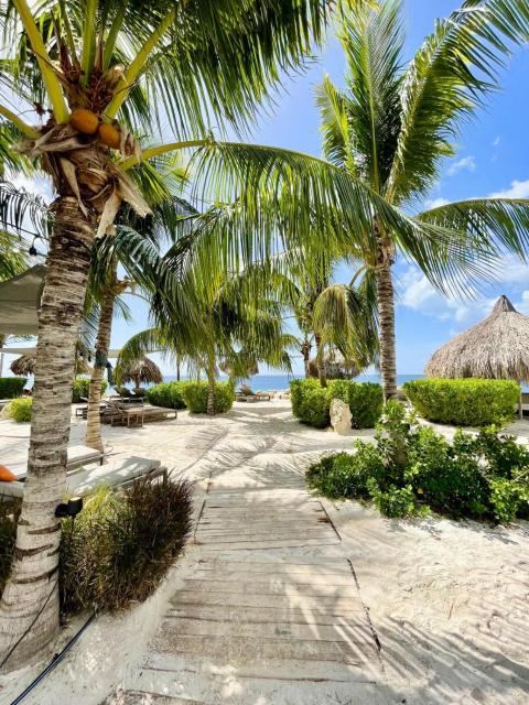 Villa Jazmyn 26 Blue Bay Golf & Beach Resort