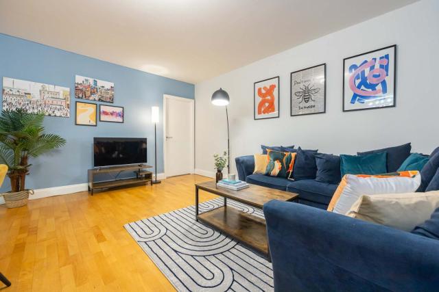 3 Bed Canal St Flat Sleeps 9 City Centre