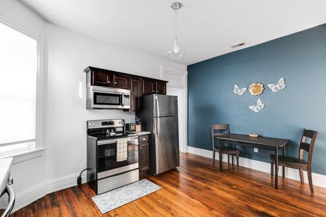 Quaint Escape for 2 Near Richmond Battlefield Park