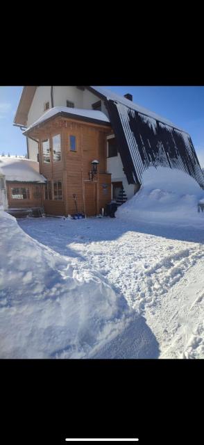 Alpha Ski Apartmani