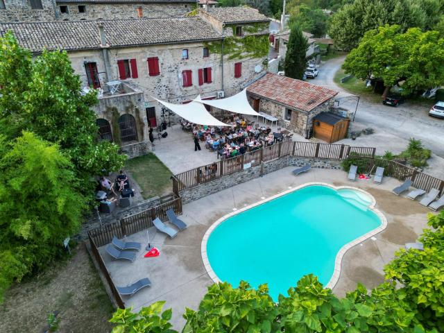Le Moulin D'onclaire Camping et chambres d'hôtes