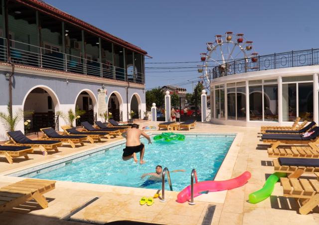 HOTEL KM 0