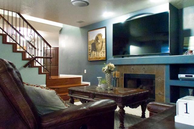 Group-Ready Glendale Oasis w/ Pool Grotto + Slide