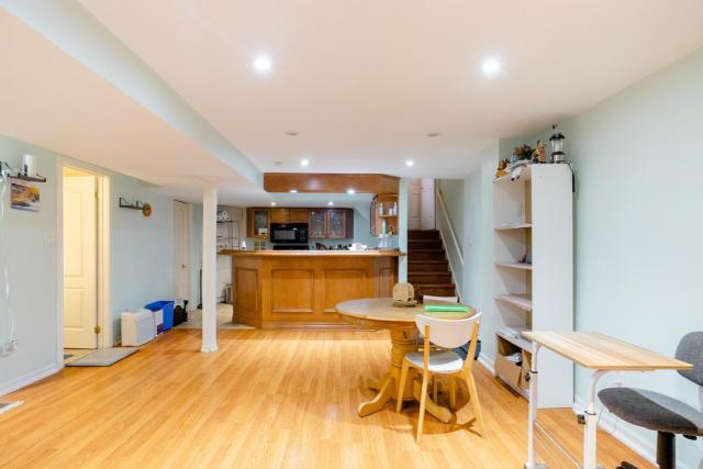 Large Guest suite with bathroom, vegetarian kitchen