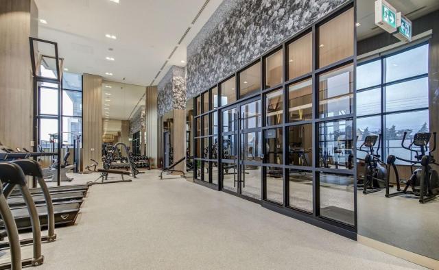 Stunning new condo in Oakville