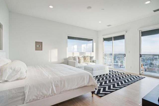 Hollywood Hills Luxury Nest