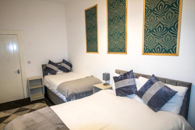 Cozy and Charming - 1 Bedroom Apartment - Free Parking, Transit links, Close to Stadiums